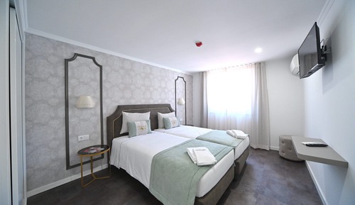 Standard Double or Twin Room, Private Bathroom (3rd Floor)