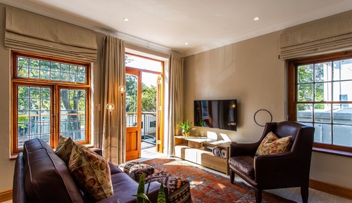Luxury Apartment, Balcony, Mountain View