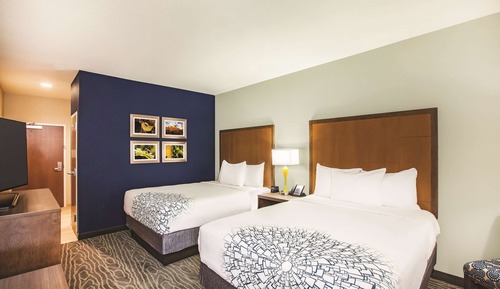 Room, 2 Queen Beds, Non Smoking