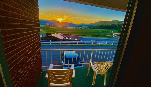 Standard Room, 2 Double Beds, Non Smoking