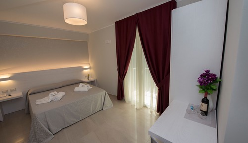 Panoramic Double Room, Partial Sea View