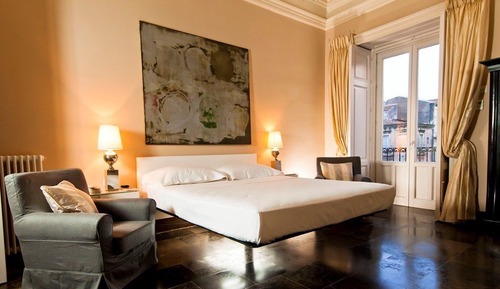 Deluxe Room, 1 King Bed, City View