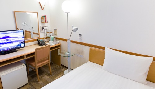 Basic Single Room, Smoking