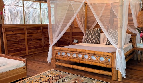 Classic Villa, Bathtub