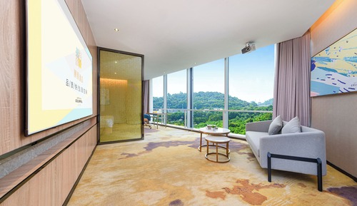 Family Suite, City View