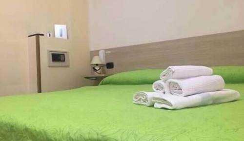 Triple Room, Partial Sea View