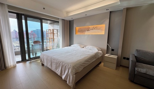 Superior Studio Suite, Balcony, City View