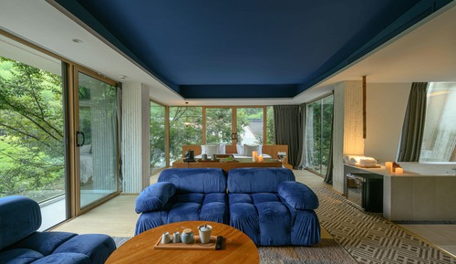 Superior Suite, Balcony, Hill View