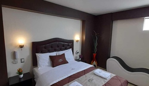 Standard Double Room, Non Smoking, Private Bathroom