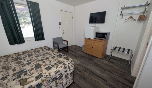 Double Bed Mixed Room