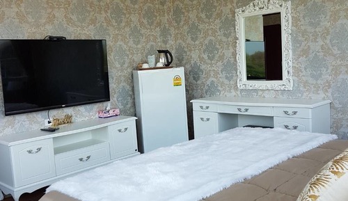 Premium Studio, 1 King Bed, Non Smoking