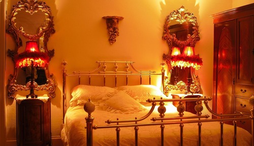 Honeymoon Suite, Ensuite