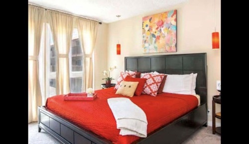 Room 1 2Bdr Ave (Master Suite) 