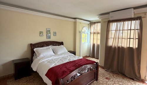 Comfort Room, Balcony, City View