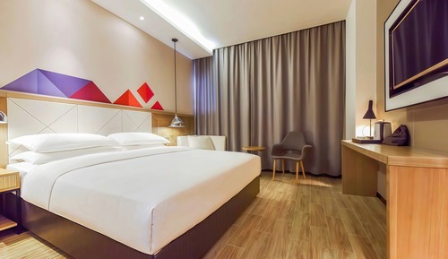 Luxury Double Room, City View