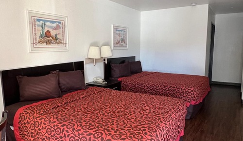 Basic Double Room, 2 Queen Beds