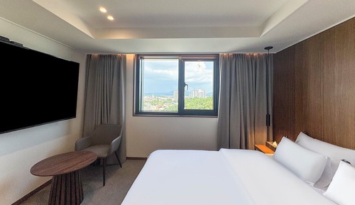 Standard Room, City View