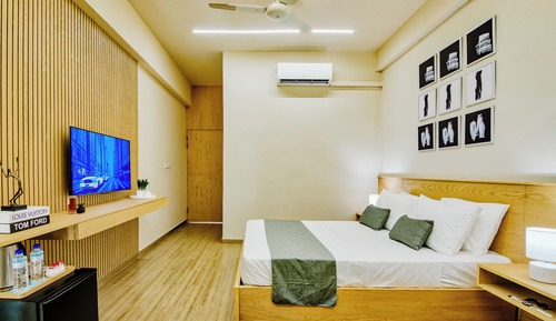 Deluxe Room, City View