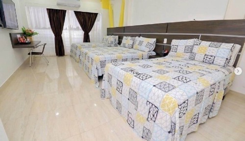 Junior Triple Room