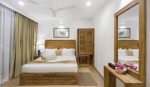 Economy Double Room, Balcony, Courtyard View