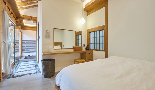 Classic House, Courtyard View