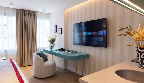 King Room with Kitchenette