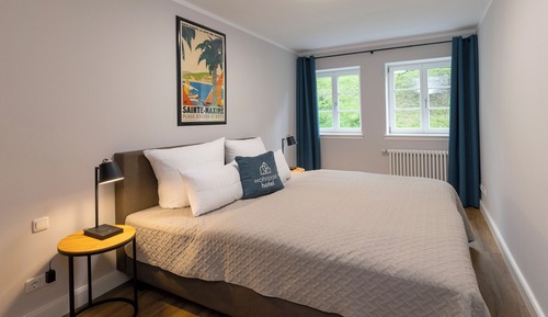 Apartment, Valley View