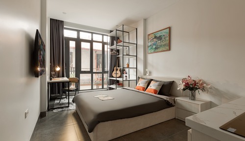 Family Studio, Balcony