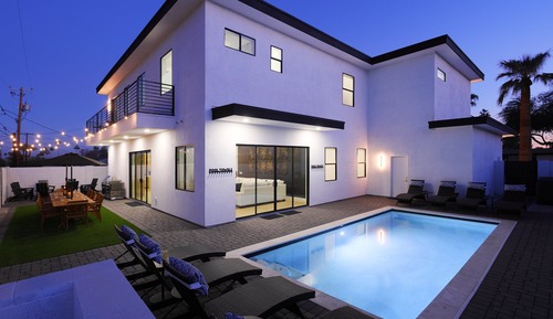 House (6 Bedrooms)