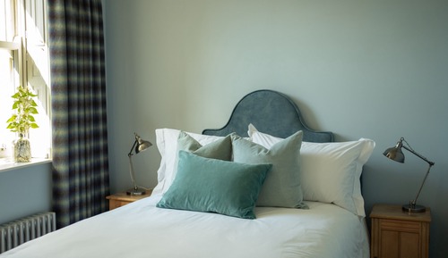 Deluxe Single Room, Courtyard View (Airedale)