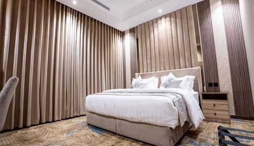 Executive Apartment, 2 Bedrooms, Housekeeping, City View