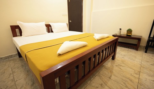 Deluxe Double Room, Balcony, Garden View