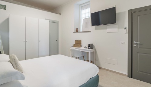 Deluxe Double Room, Private Bathroom, City View