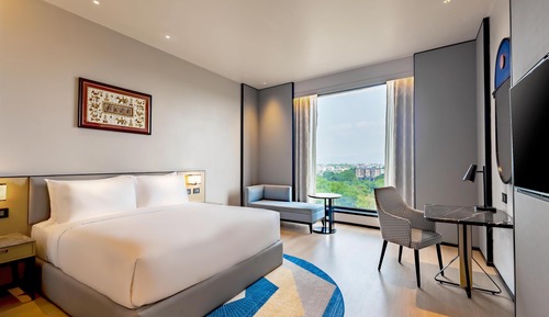 Superior Room, Smoking (Club Access)