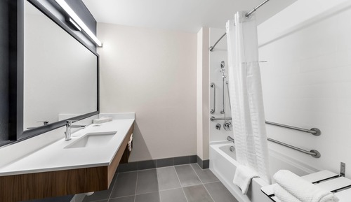 Suite, 2 Queen Beds, Accessible, Non Smoking