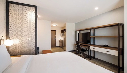 Suite, 1 King Bed, Non Smoking