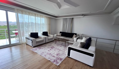 Basic Condo, Sea View