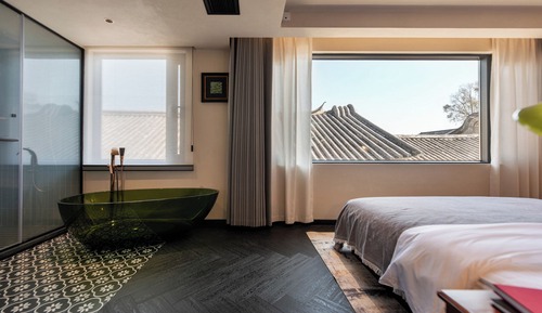 Luxury Suite, Park View