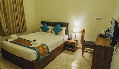 Classic Double Room, City View