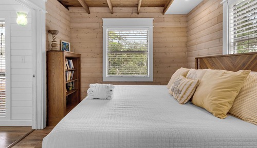 House, Multiple Beds, Pool Access, Pool View (Coastal Charm)