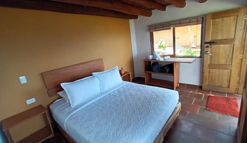 Comfort Room, Garden View