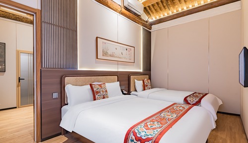 Family Suite, 2 Bedrooms, Courtyard View