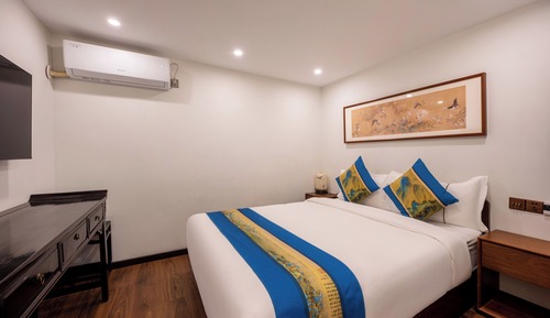 Family Suite, 2 Bedrooms, Courtyard View (Chinese Style Bed)