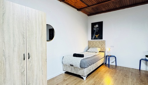 Basic Room, Garden View