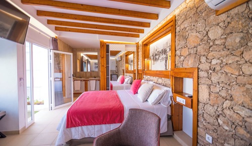 Junior Suite, Pool View