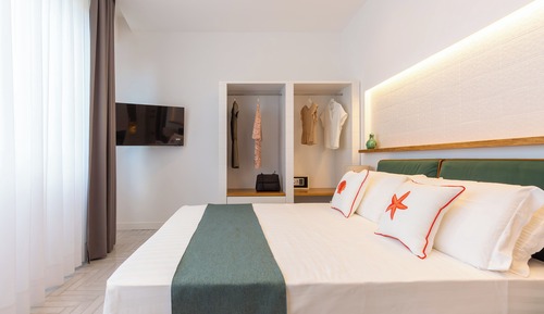 Superior Room, Garden View