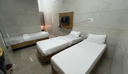 Classic Triple Room