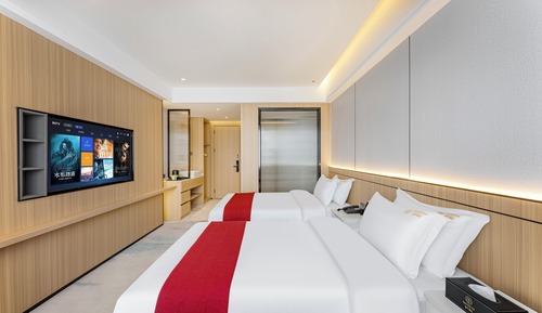 Standard Twin Room, City View