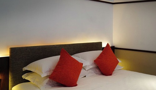 Signature Triple Room