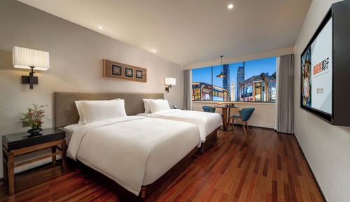 Four Seasons View Twin Room